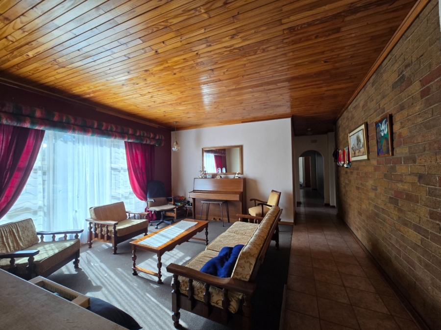 4 Bedroom Property for Sale in Universitas Ridge Free State